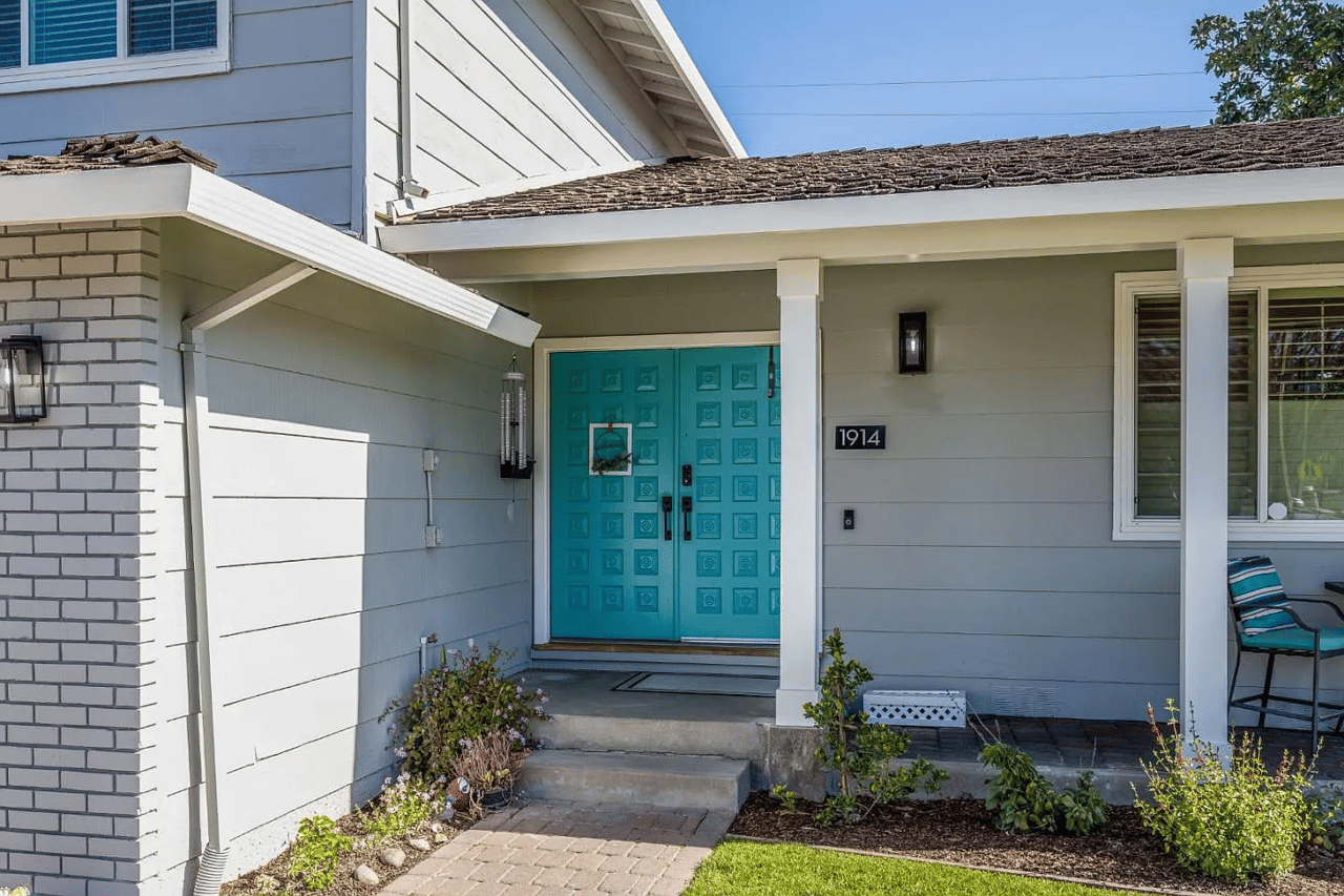 1914 Crestmont Dr