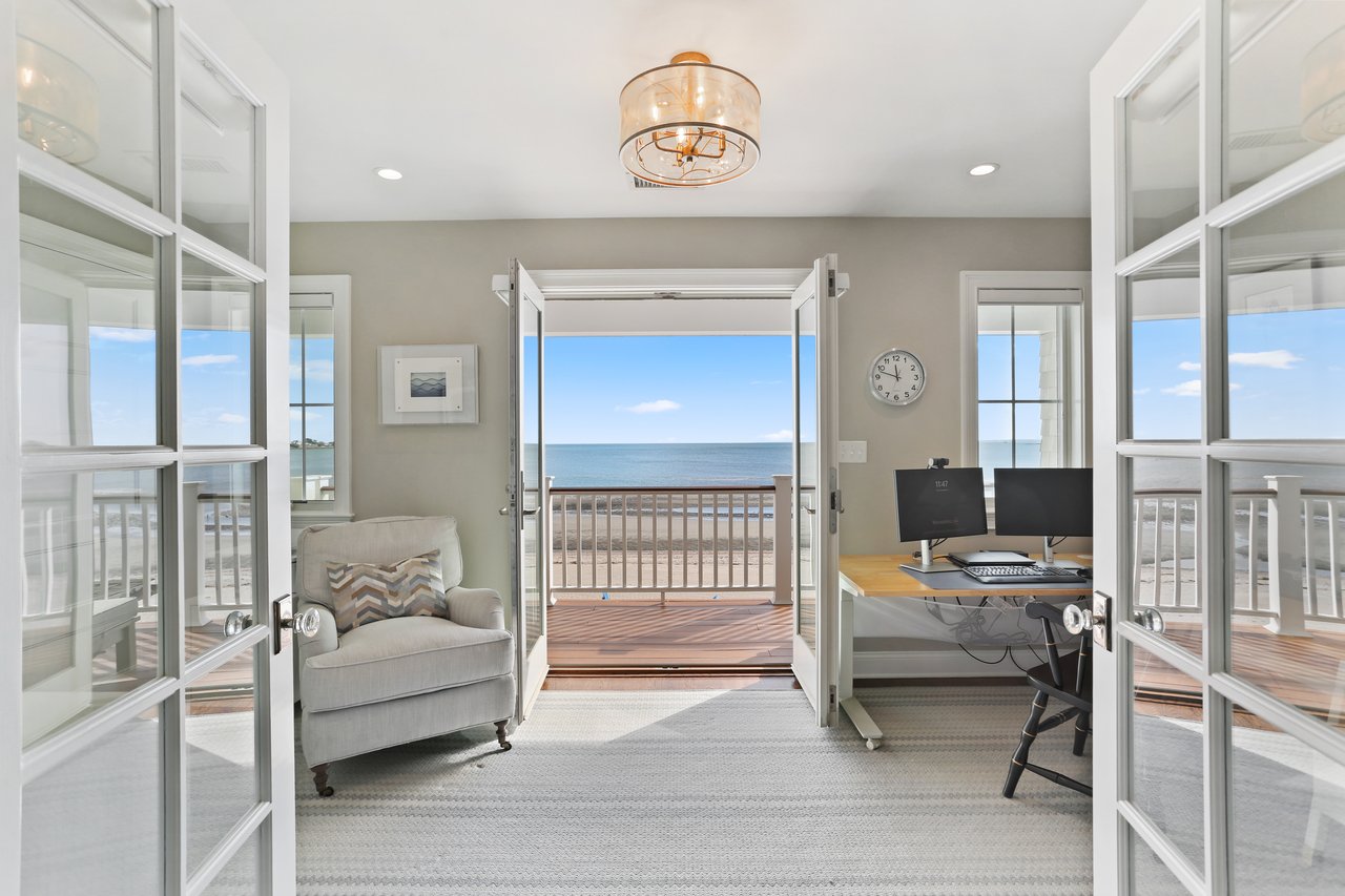 WATERFRONT LUXURY * PRIVATELY SOLD * RECORD SETTING PRICE