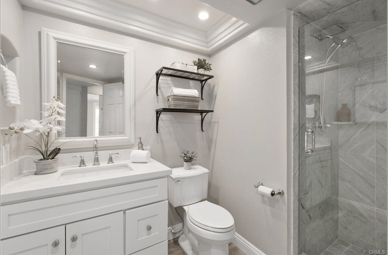 23921 Catbird Court