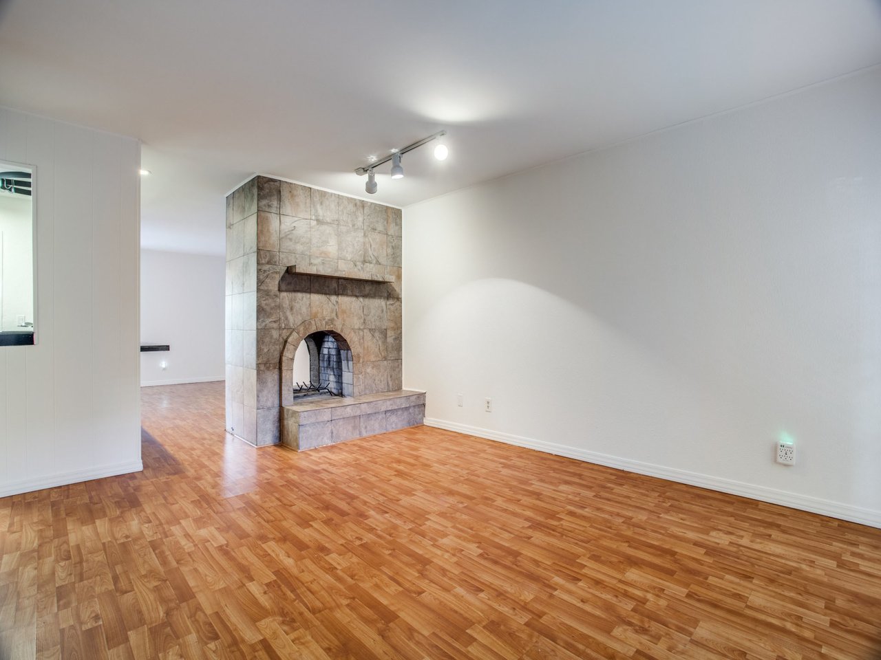 5916 Birchbrook Dr. #136