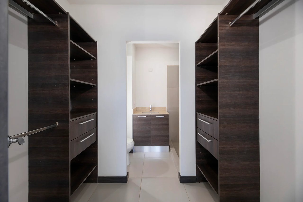 Sportiva Skyhomes Urban Condo, Heredia