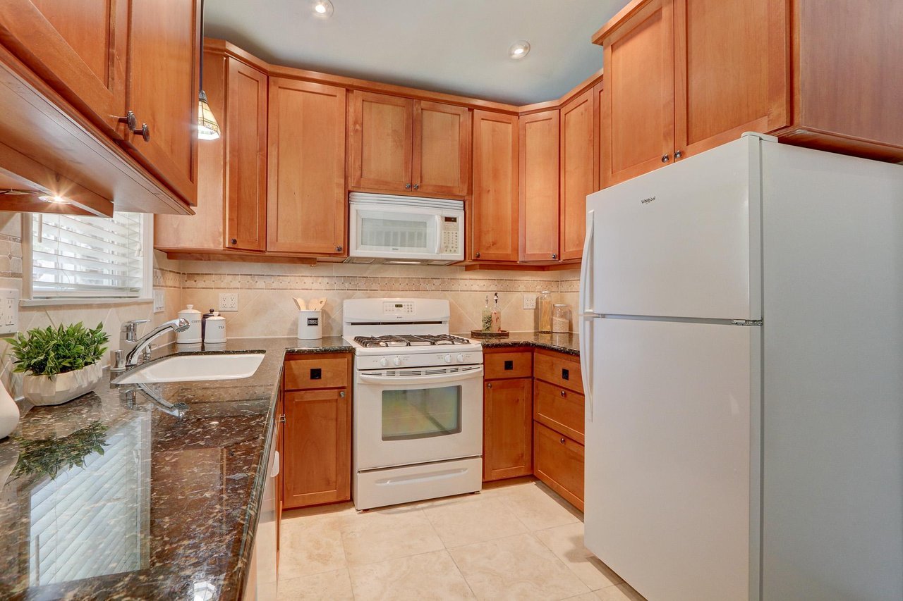 1298 Ramona Dr