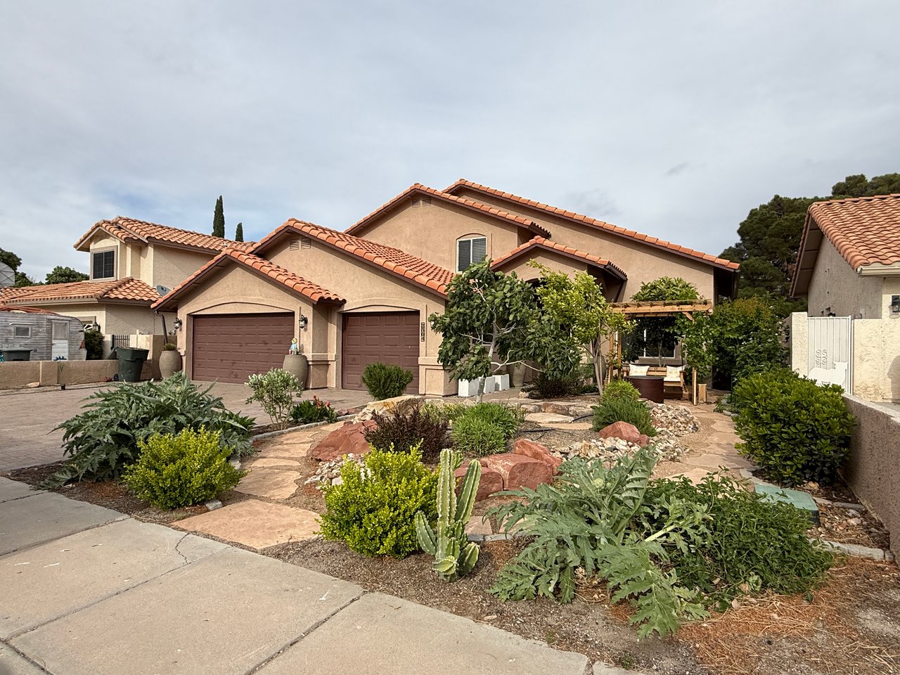 Editable Front Yard Landscaping in Kingman AZ