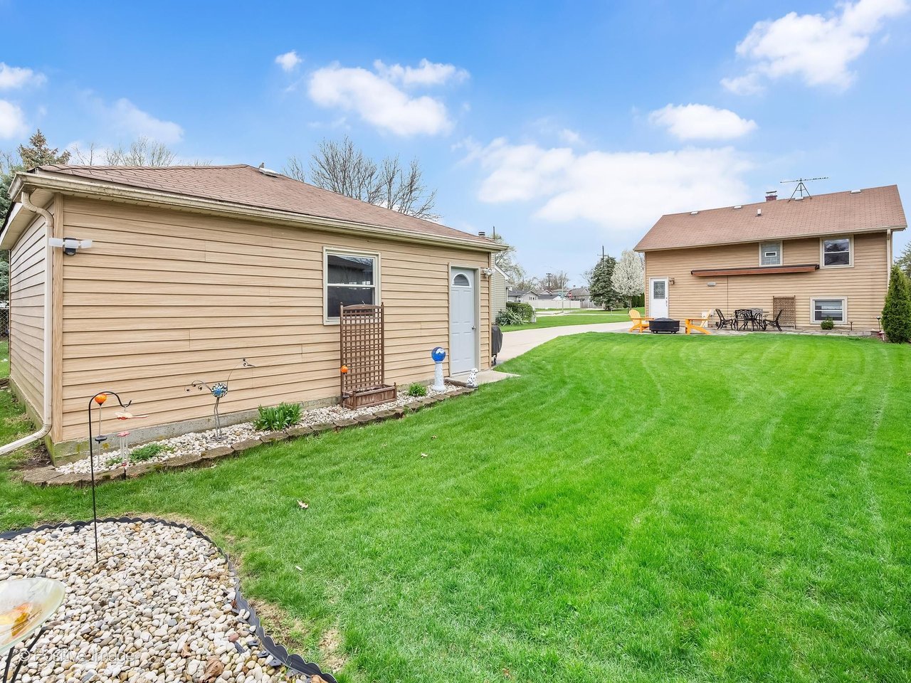Just Sold – 1406 E Elm St, Wheaton IL | Under Contract in 4 Days, $5,100 Over List Price