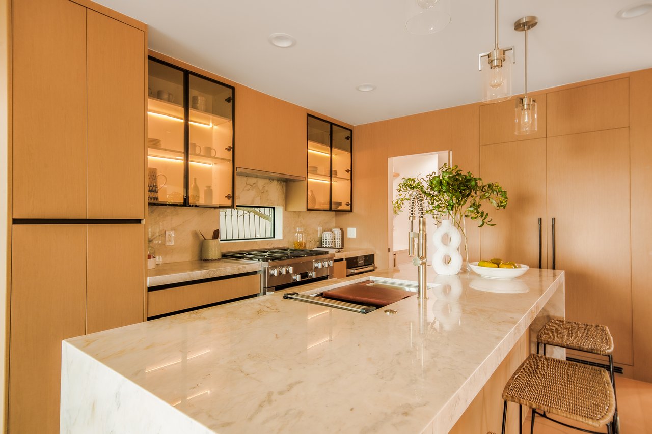 8921 Appian Way, Hollywood Hills