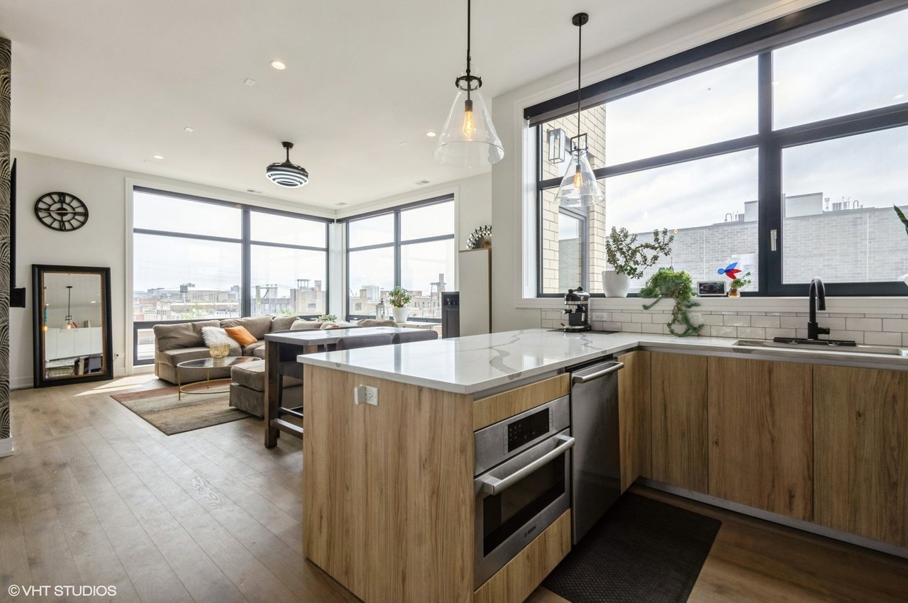  505 N Hermitage Avenue Unit: 4S