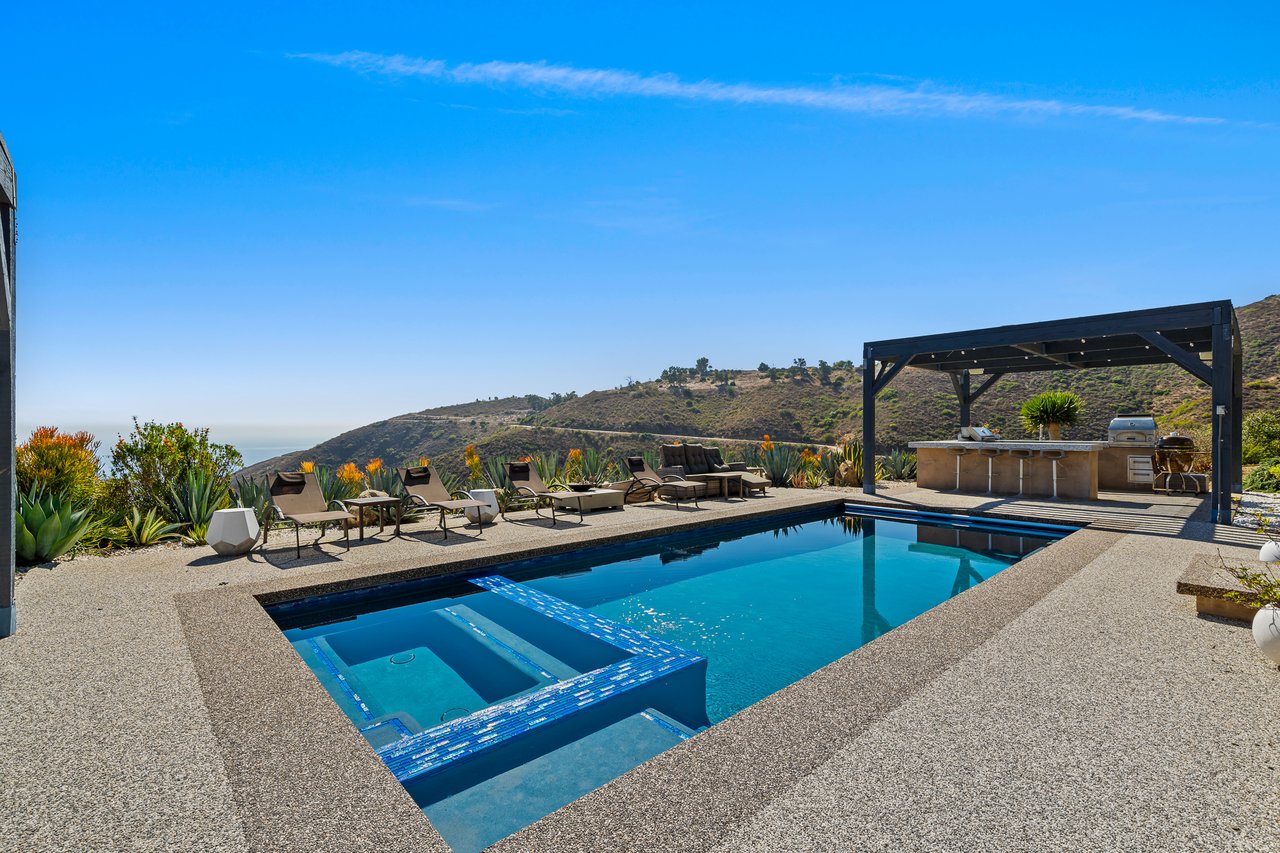 10715 Yerba Beuna Rd