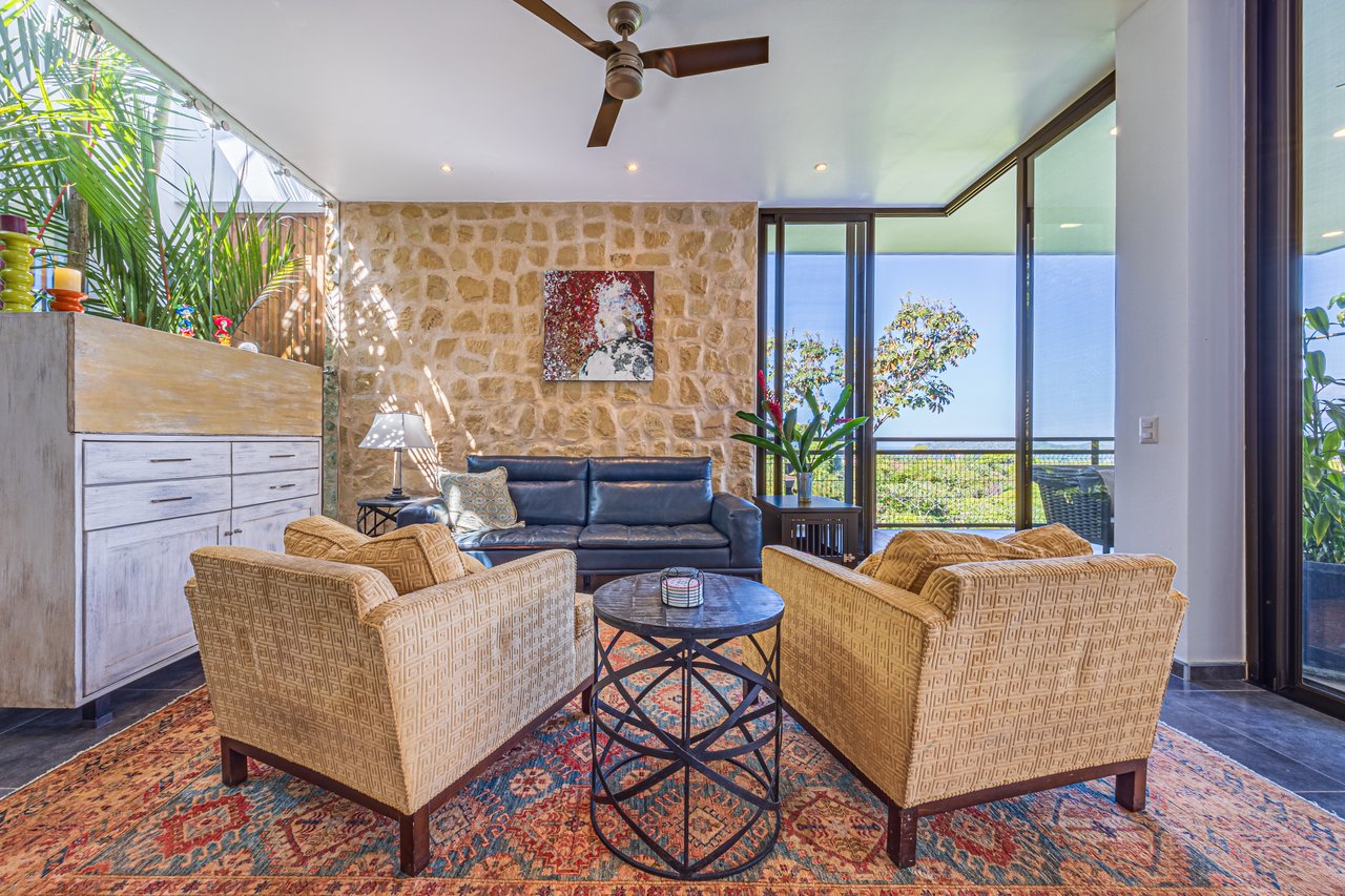 Stunning Ocean and Mountain Views, Casa Tres Galgos in Ojochal on Calle Perezoso