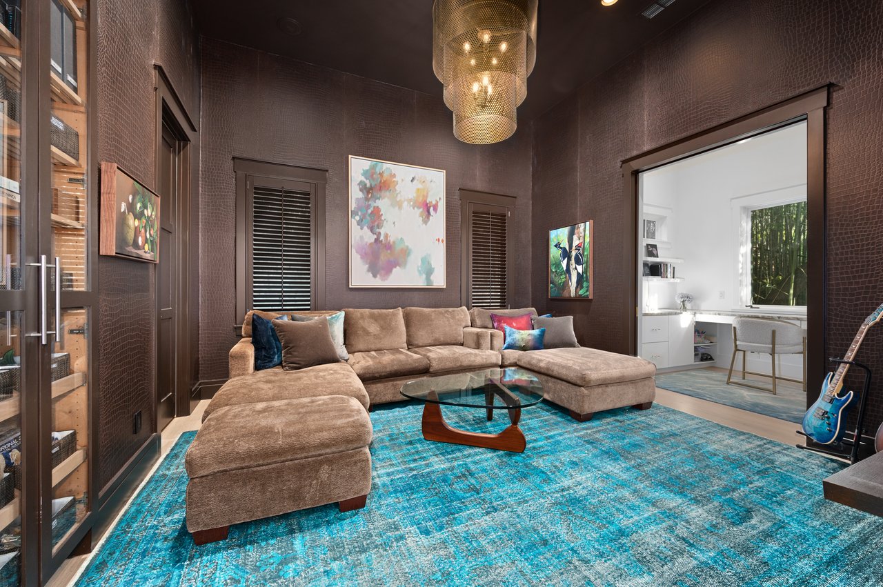 2406 Pemberton Pkwy
