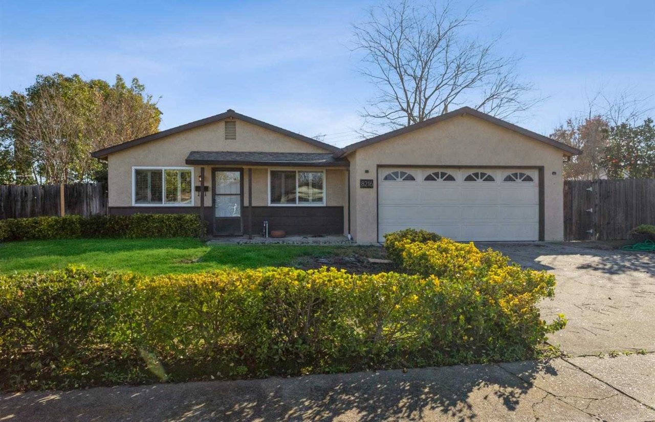 8216 Yardgate Way