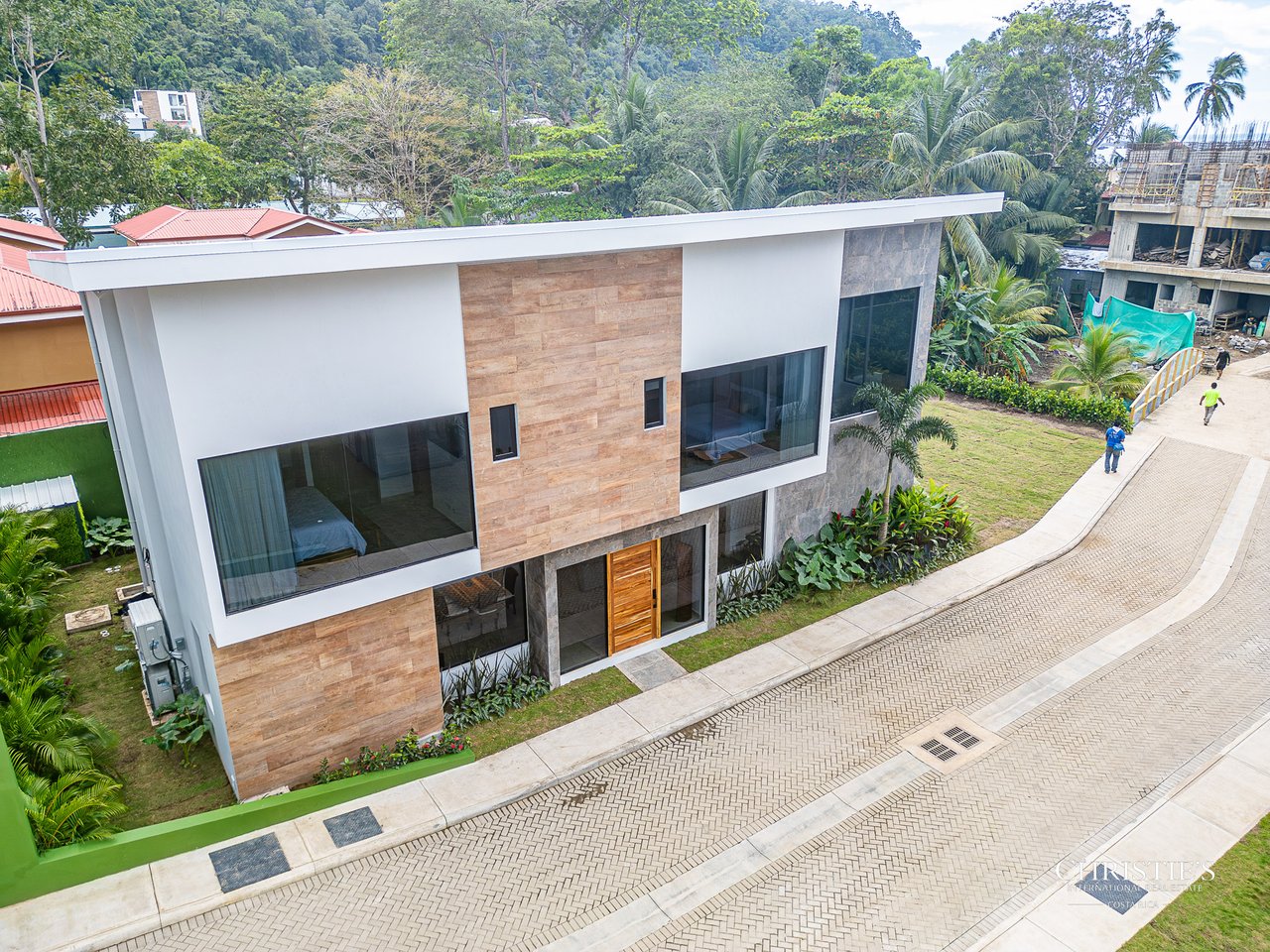 A Private Collection of Five Luxury Beachfront Villas - Rio Mar