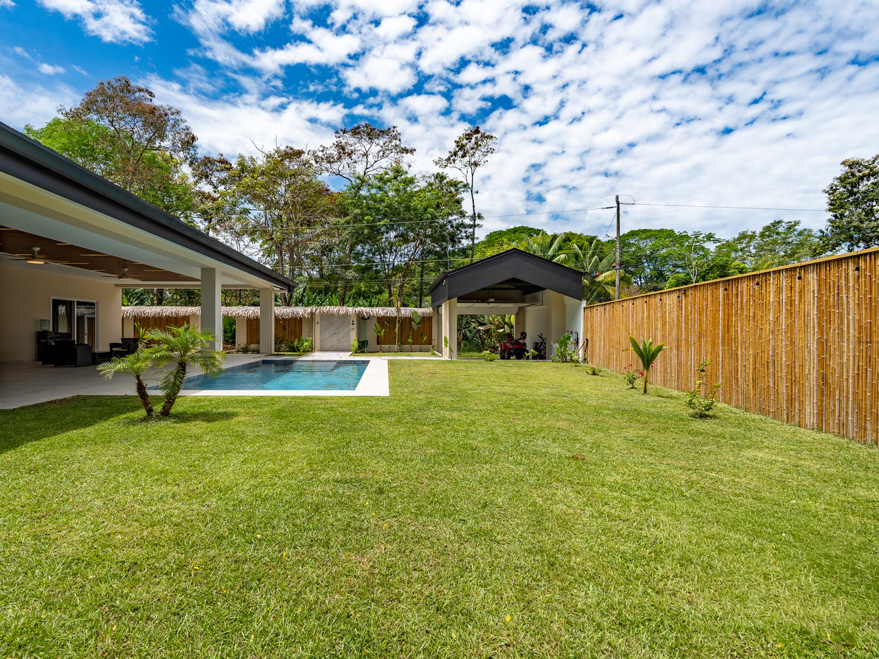 Refined Tropical Home in Uvita, Costa Rica | Walk to Beach & Parque Nacional Marino Ballena