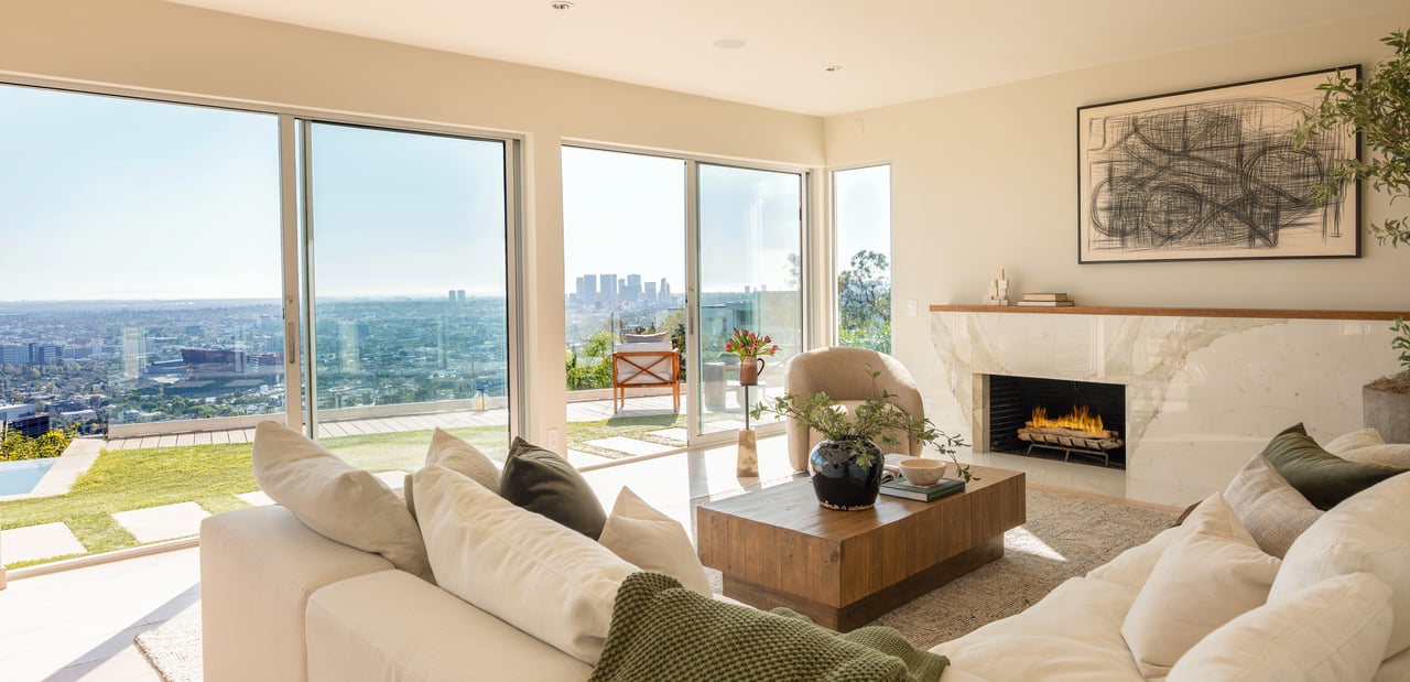8515 Hedges Way, West Hollywood
