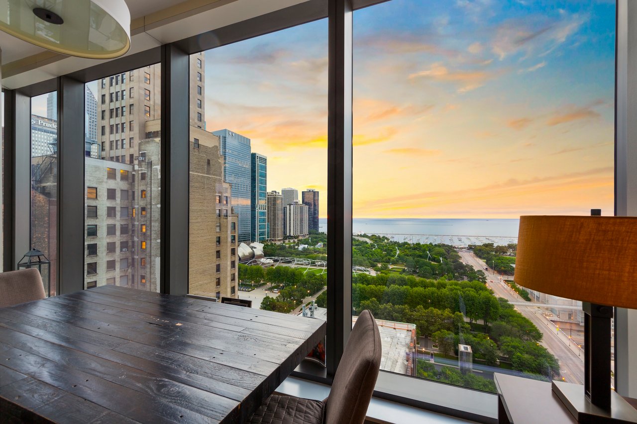 60 E Monroe St Unit 2101