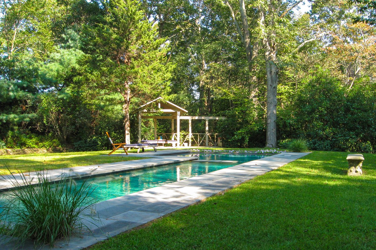 10 Oak Drive