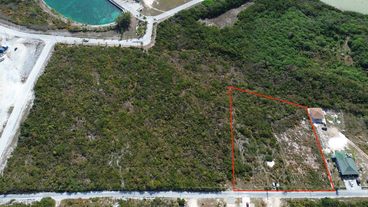 Prime 2-Acre Estate Parcel in Roker’s Point, Exuma