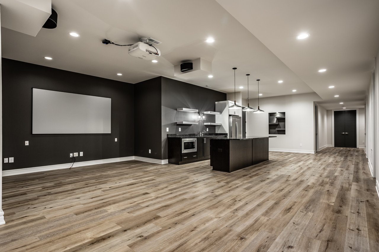 4292 Alderborough Way
