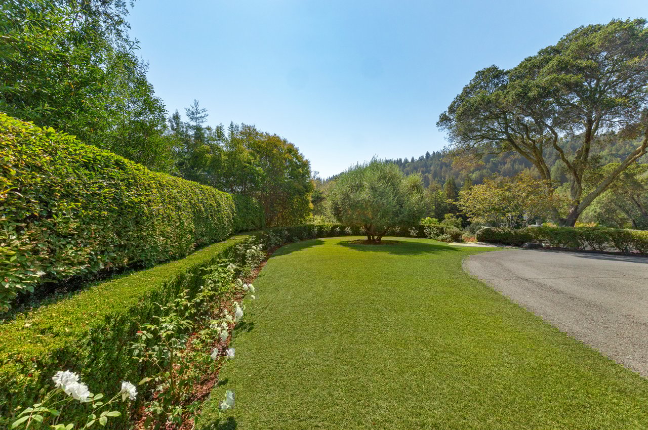 Private, Modern Compound in Premier Ross Location