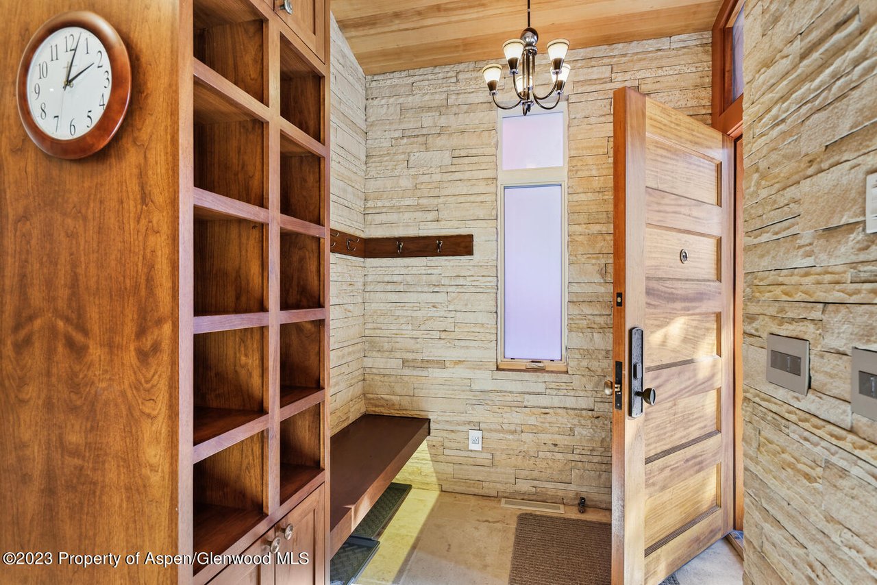 100 E Cooper Ave, #6