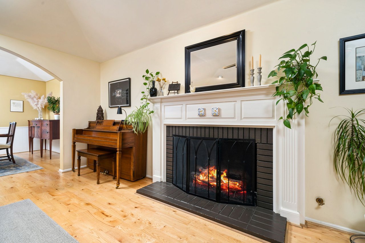 257 W Sonora Place