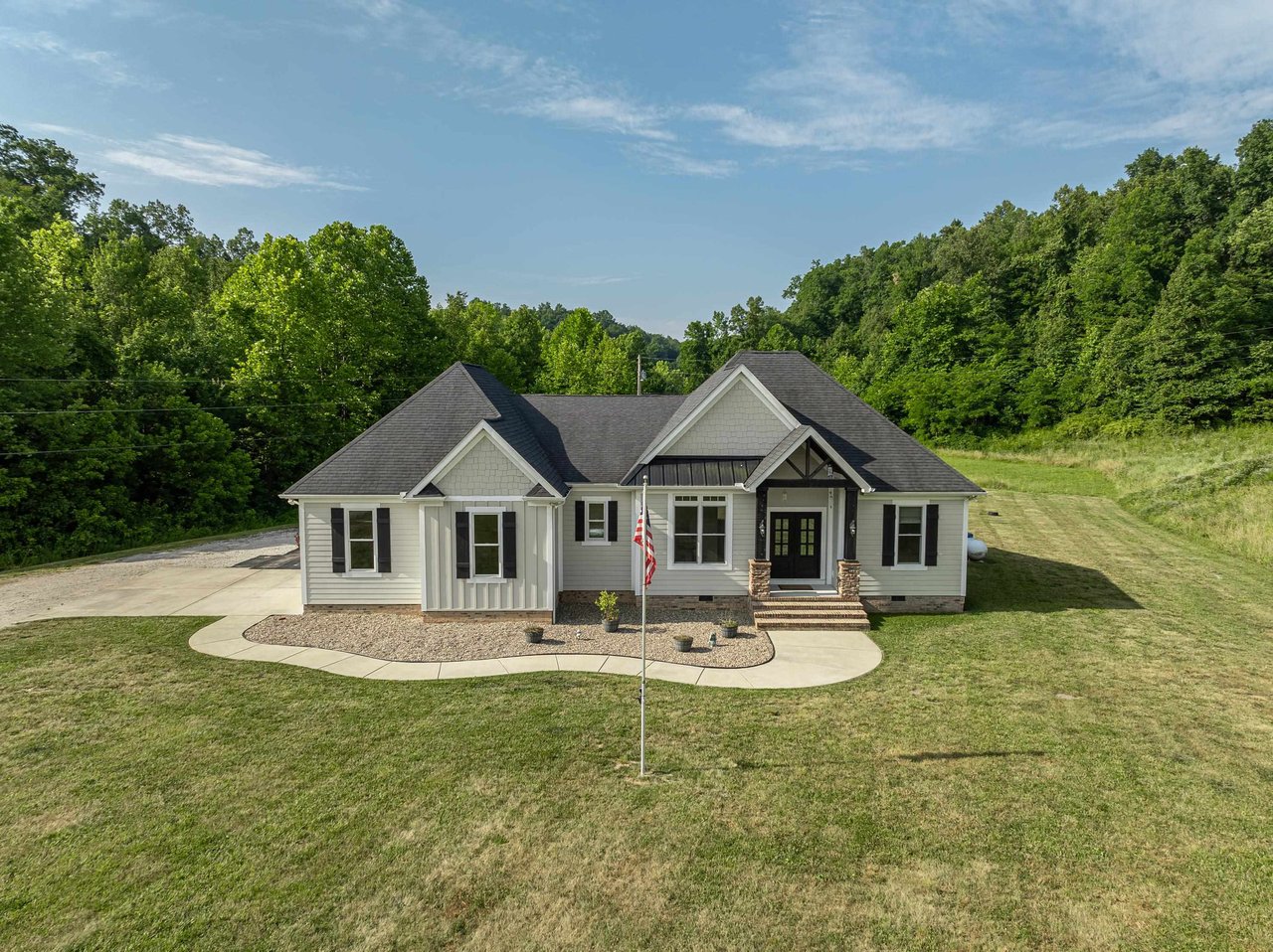 642 Arabian Lane