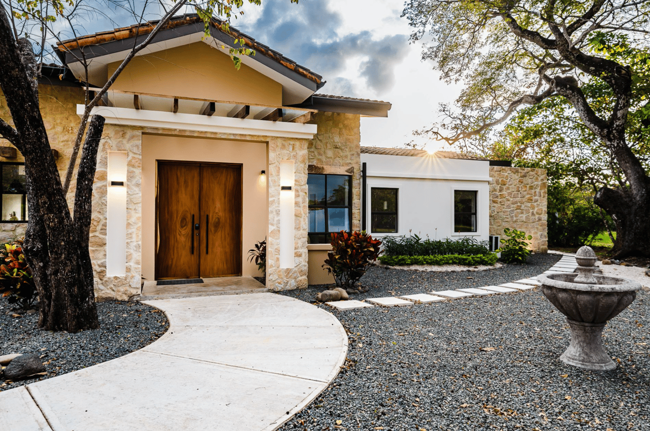 Casa Cenizaro - Hacienda Pinilla - Luxury Beach Villa