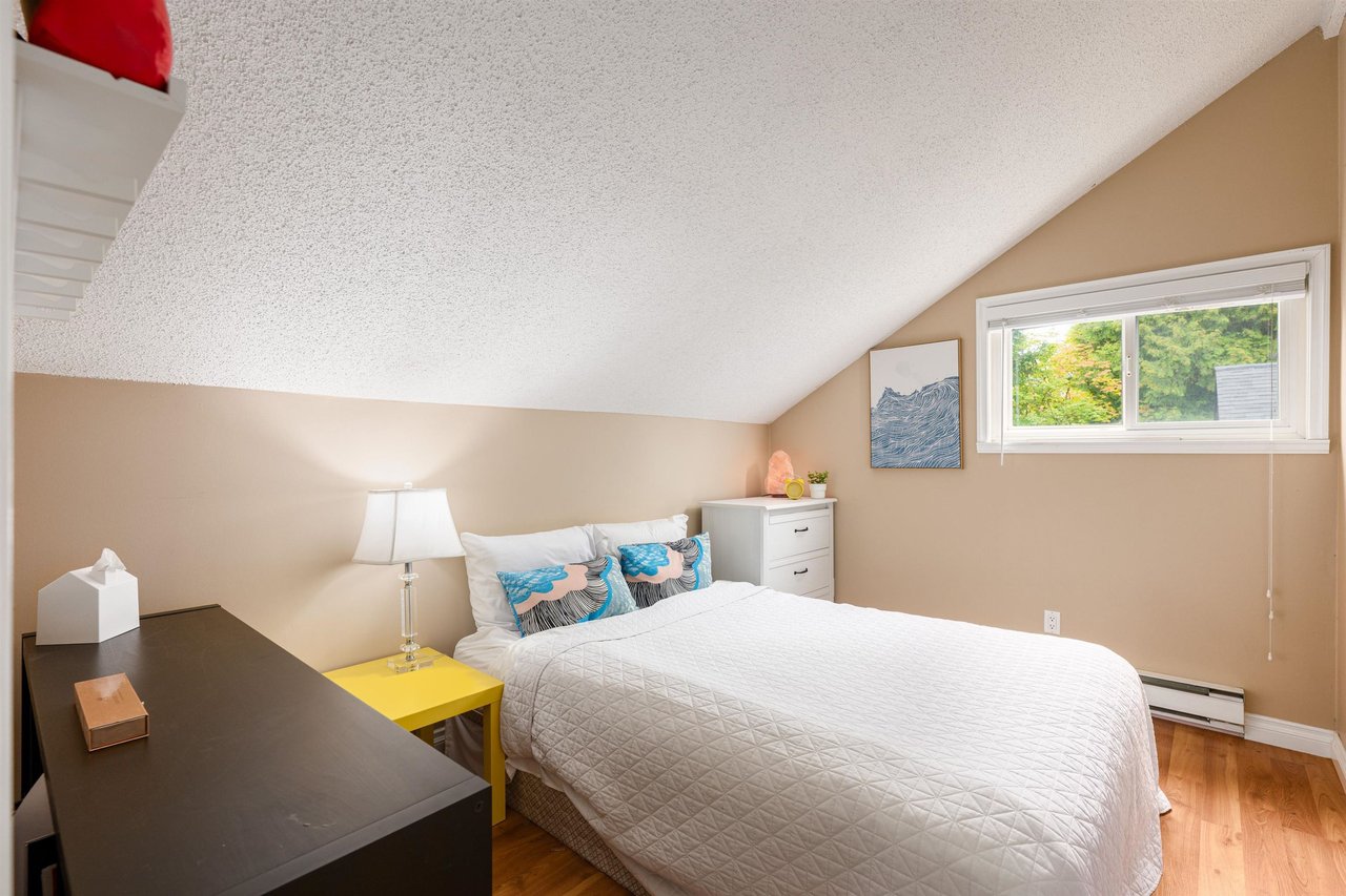 1005 Alpine Pl