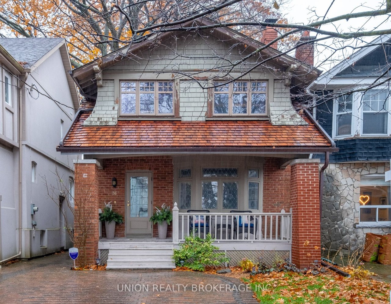 36 Queensbury Ave