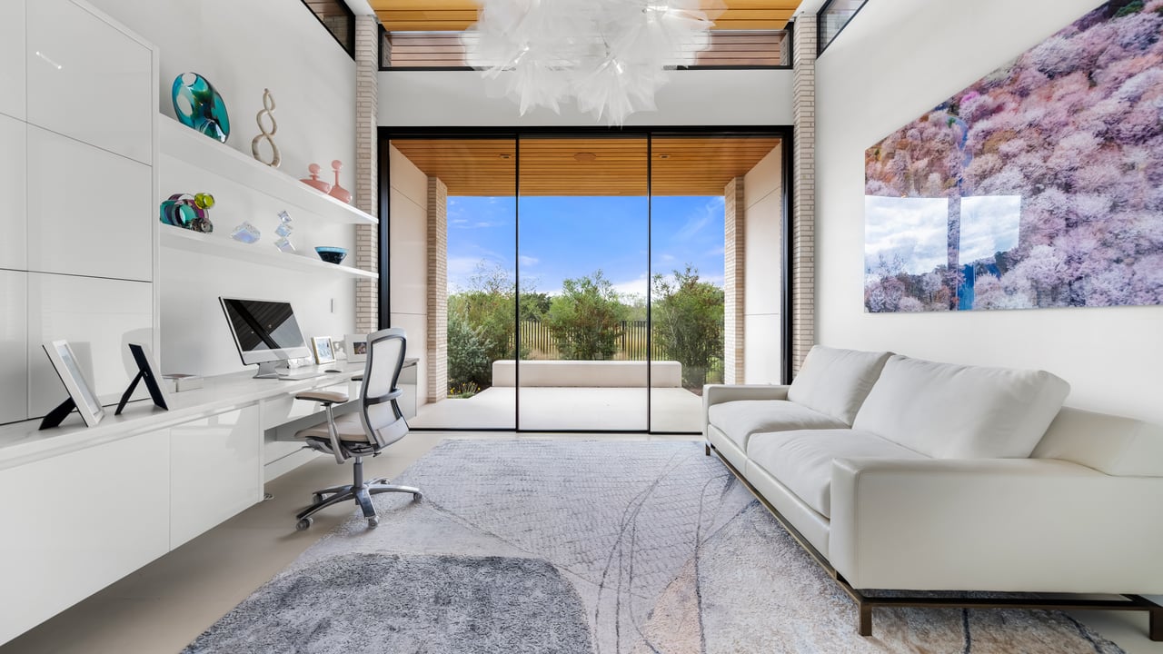 702 N Commons Ford Road