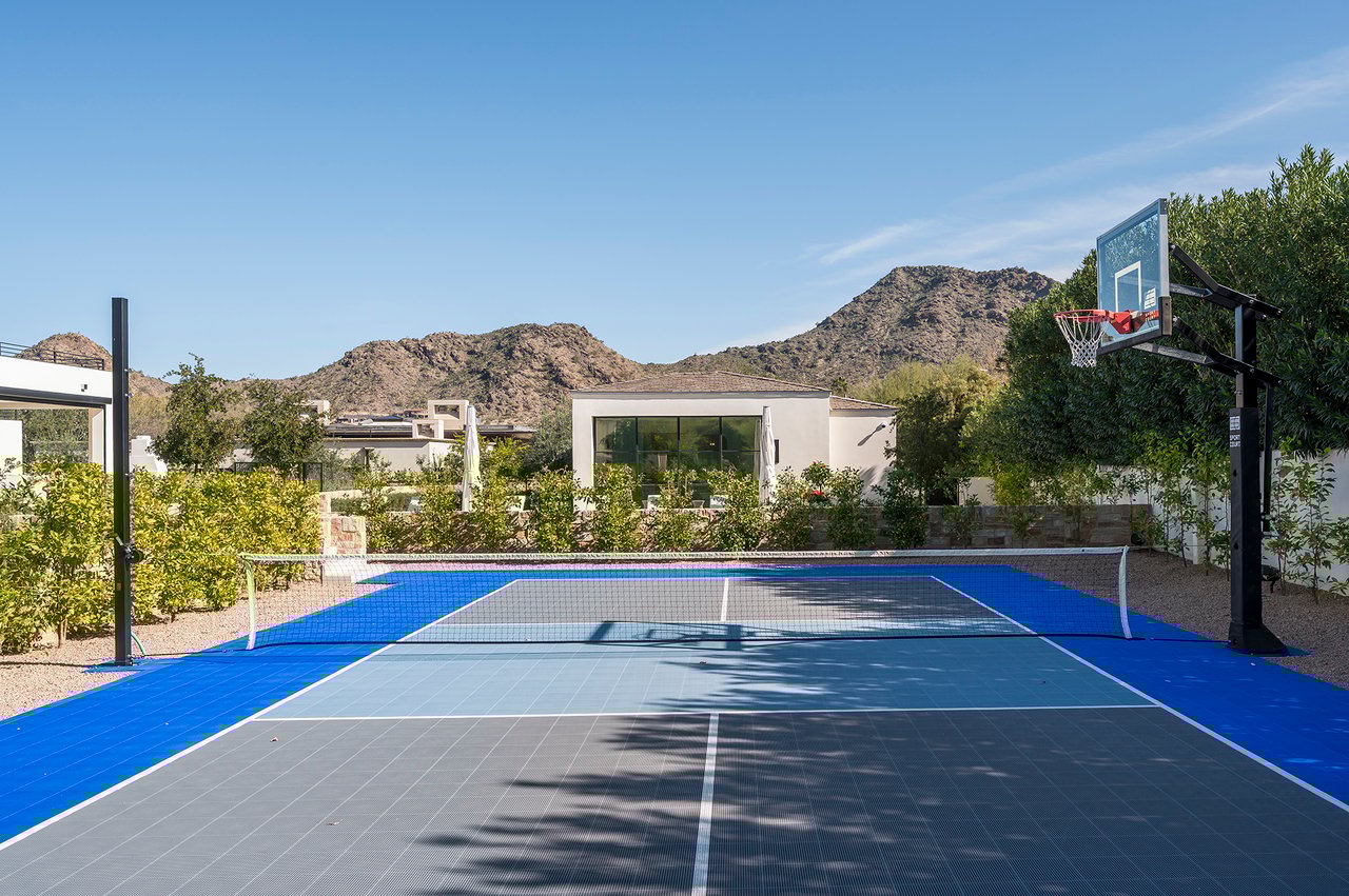 5029 E DESERT PARK Lane