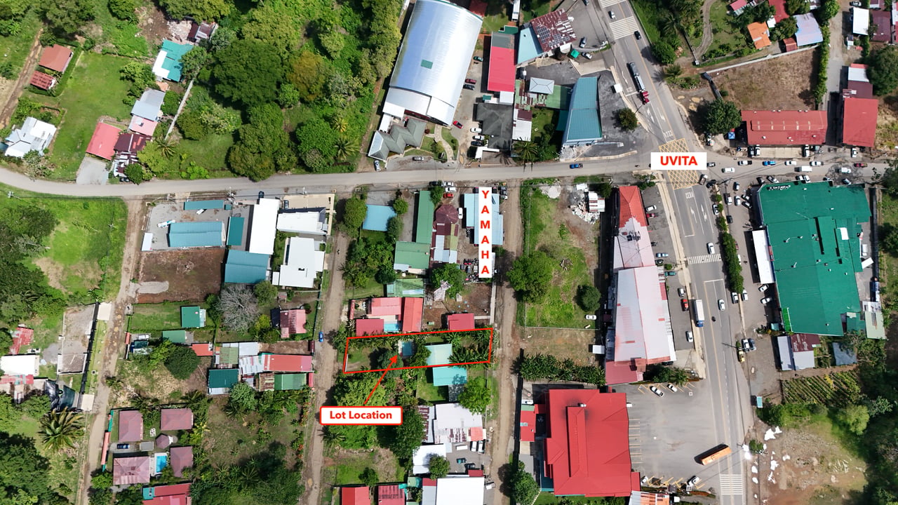 2 Commercial Property in the Heart of Uvita with an existing Home.  