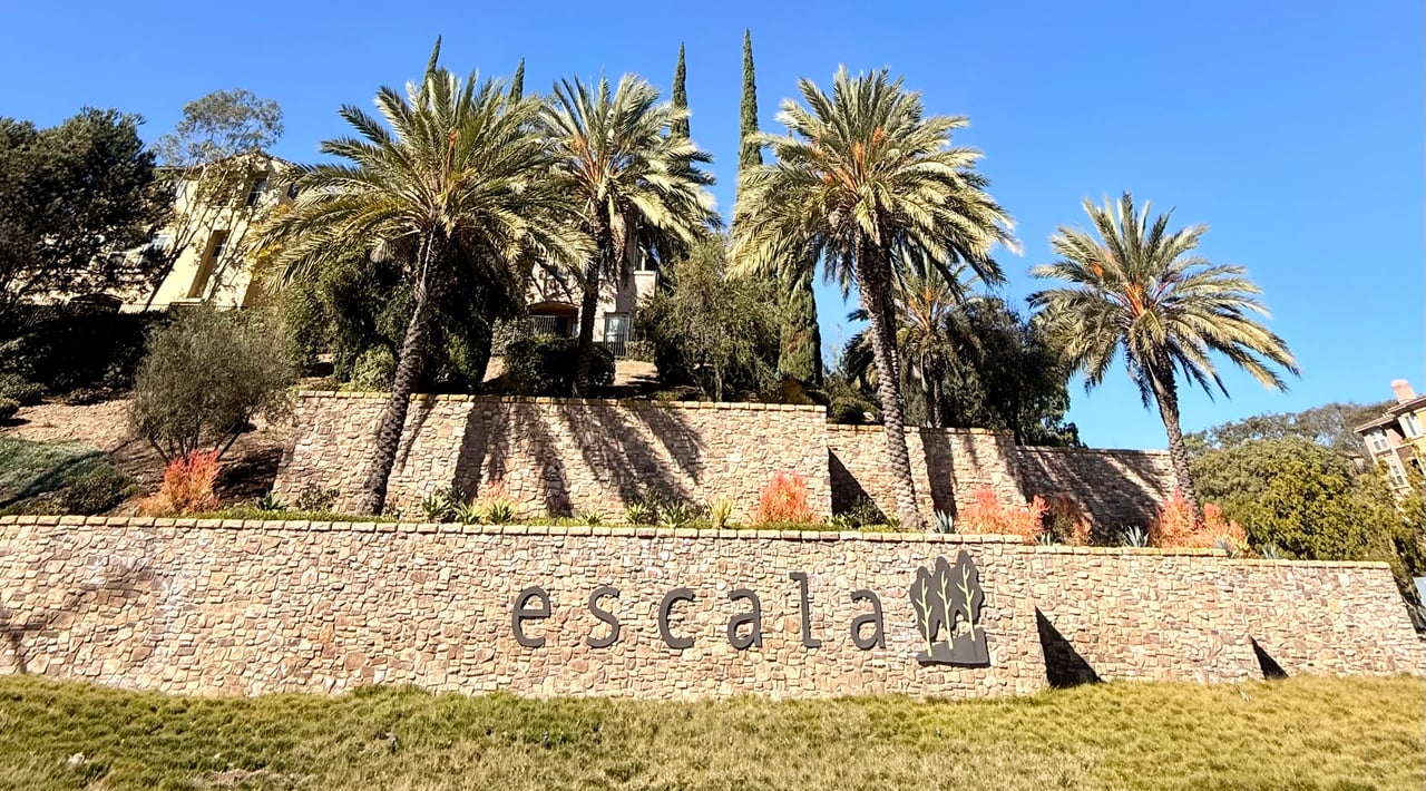 escala-fenton-pkwy