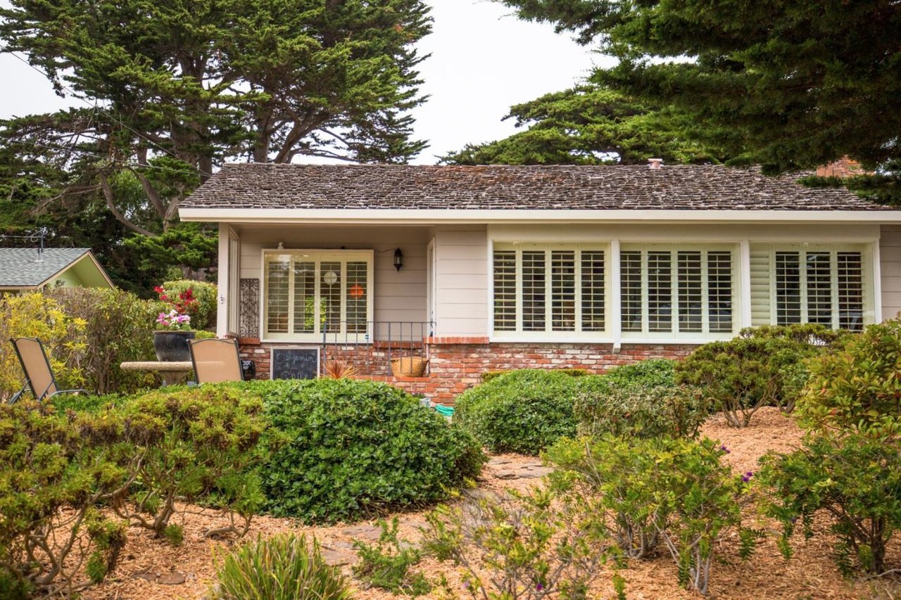 26186 Mesa Drive