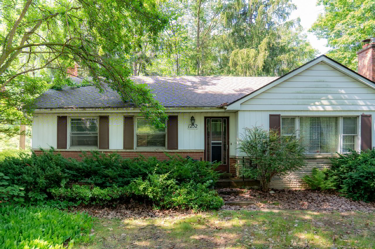 1252 Mona Rd
