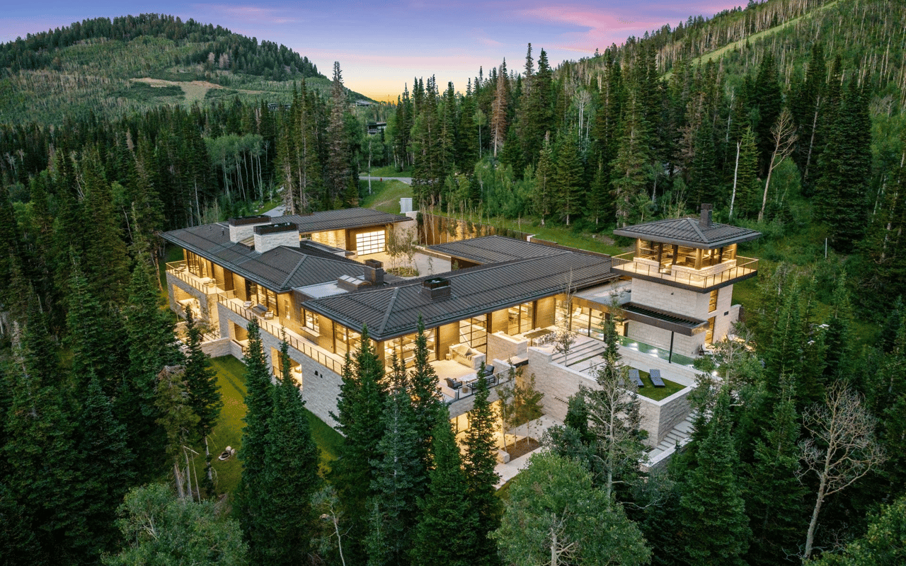 When Is the Best Time to Sell a House?