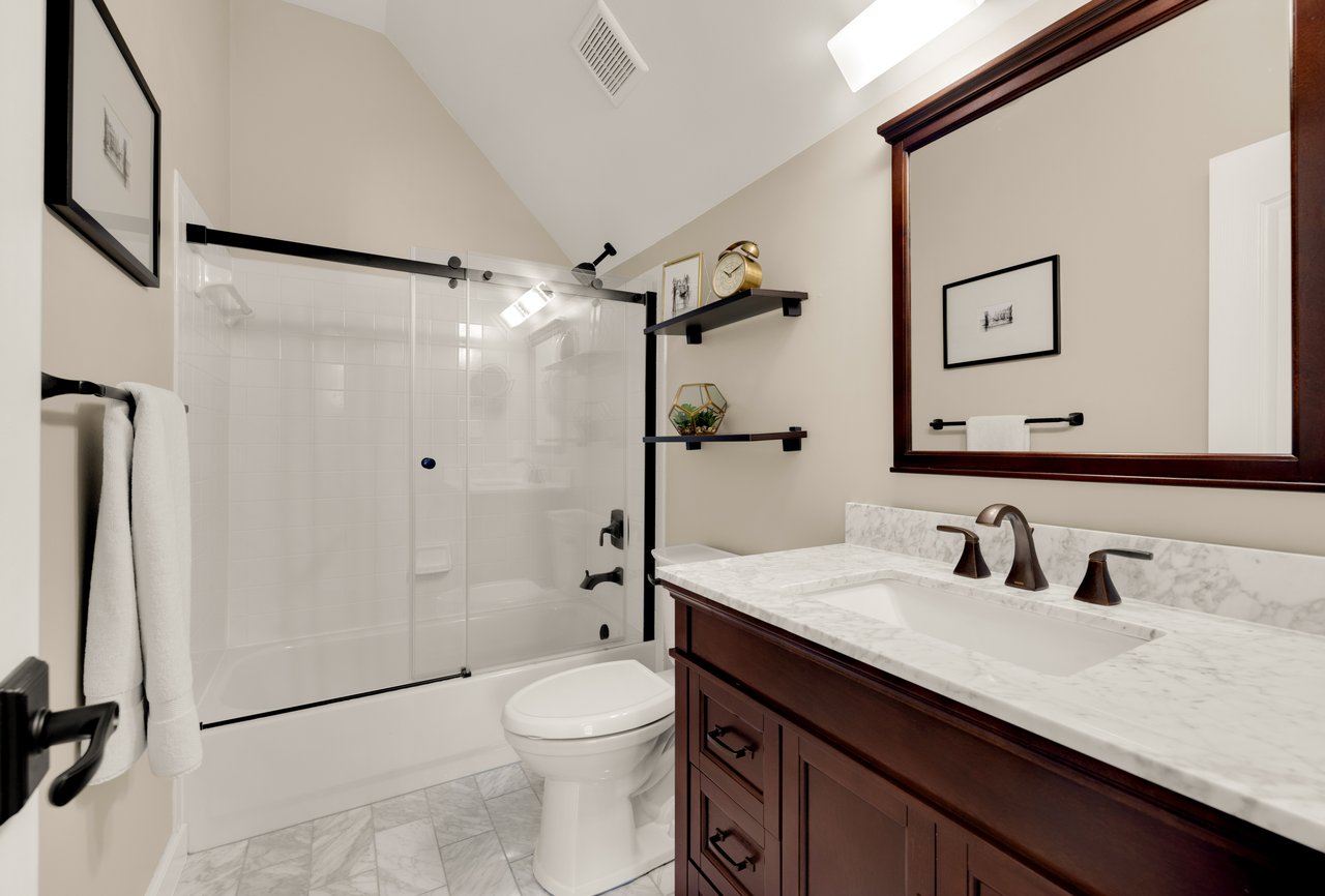 End-unit Falls Church City Townhouse