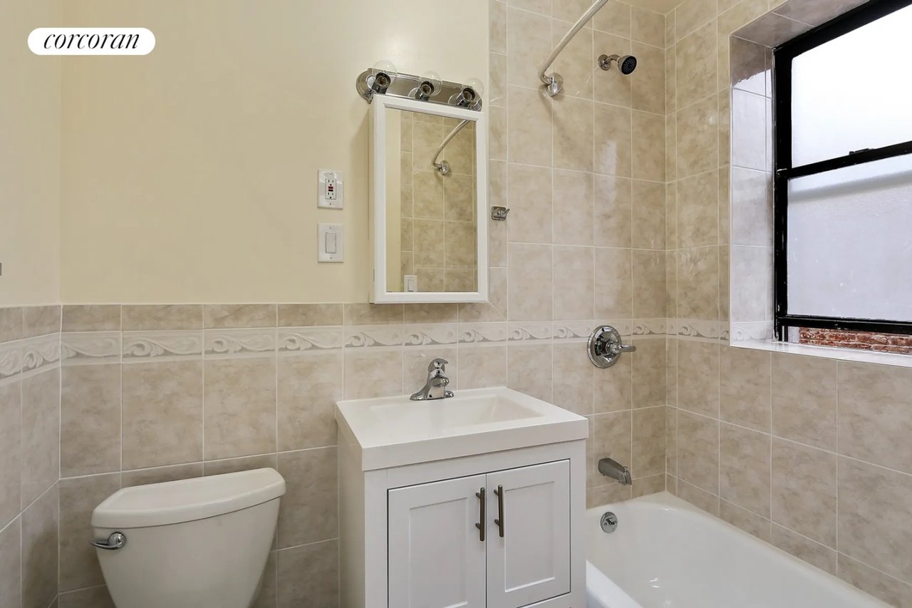 49 Willow Street, 4D