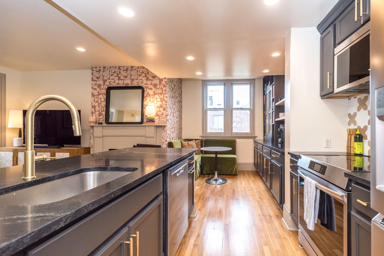736-38 Pine St  Pending