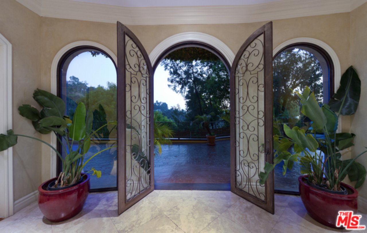 2636 La Cuesta Dr