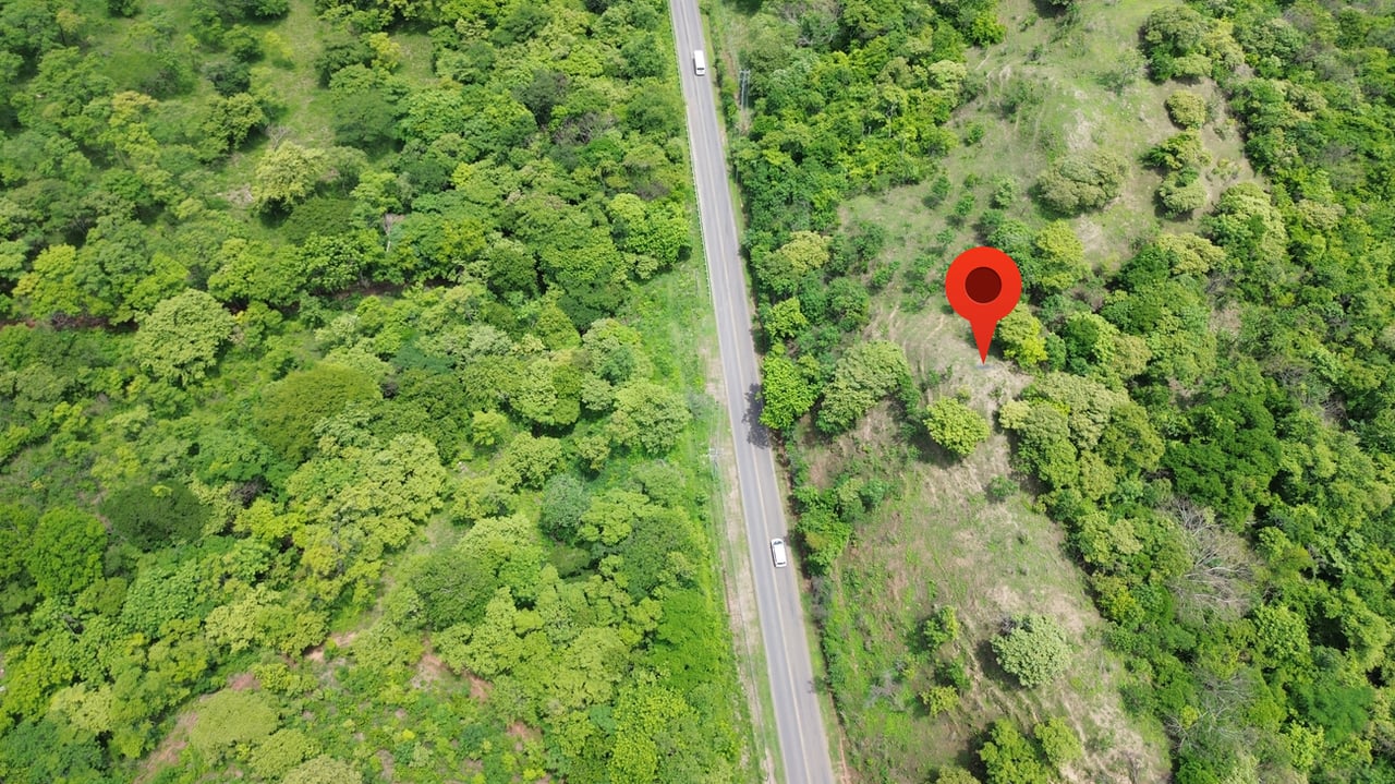 MAIN ROAD PARCEL - COYOLITO 