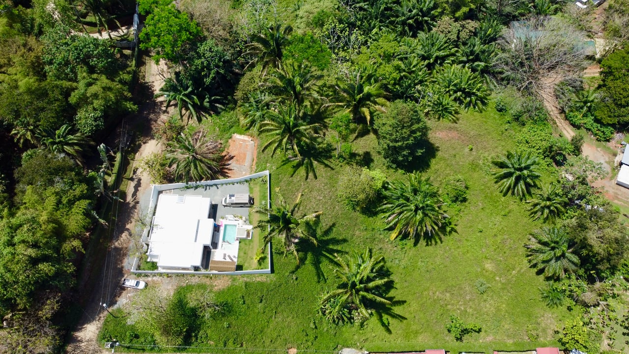 4 Development Lots  in Jardines del Morete