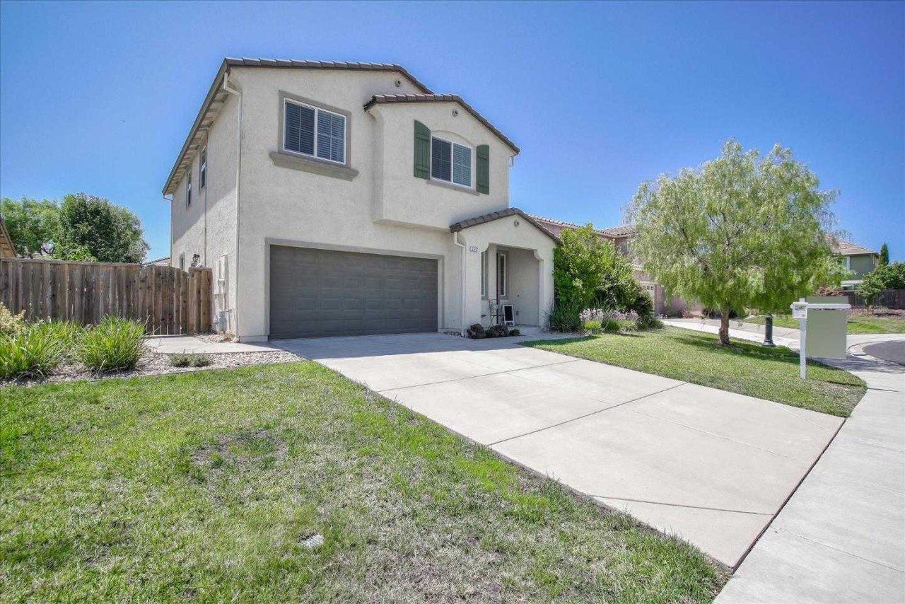 212 Via Del Sol WAY