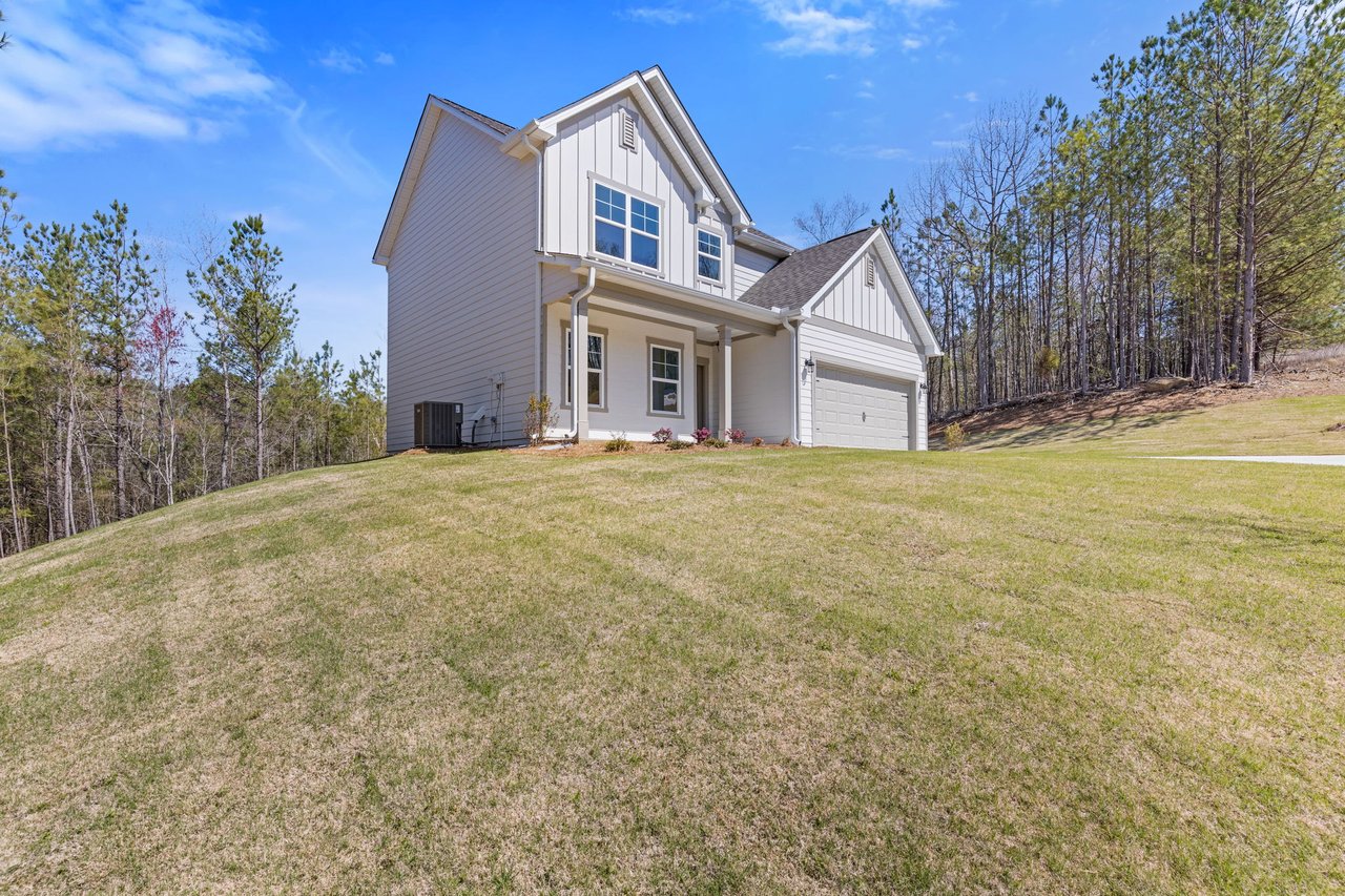 343 Shoals Trl