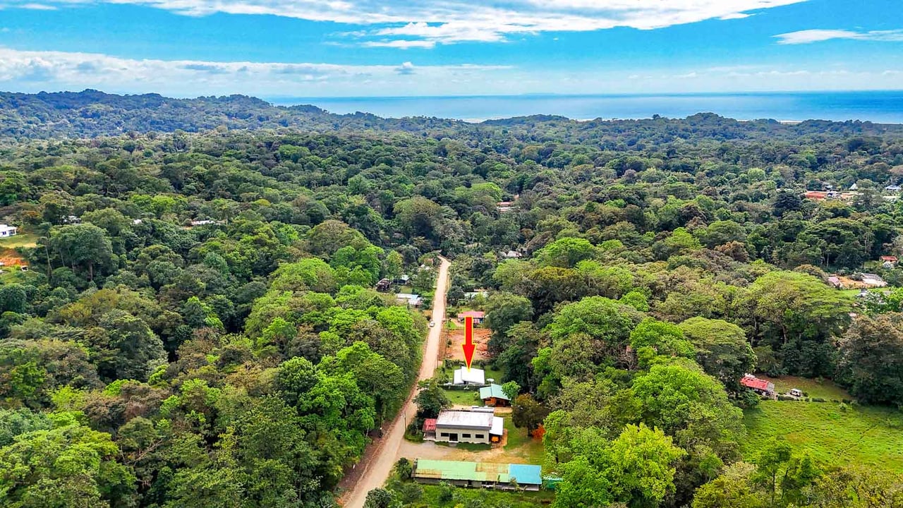 3-Bed Home on Calle Principal Ojochal with River & Jungle