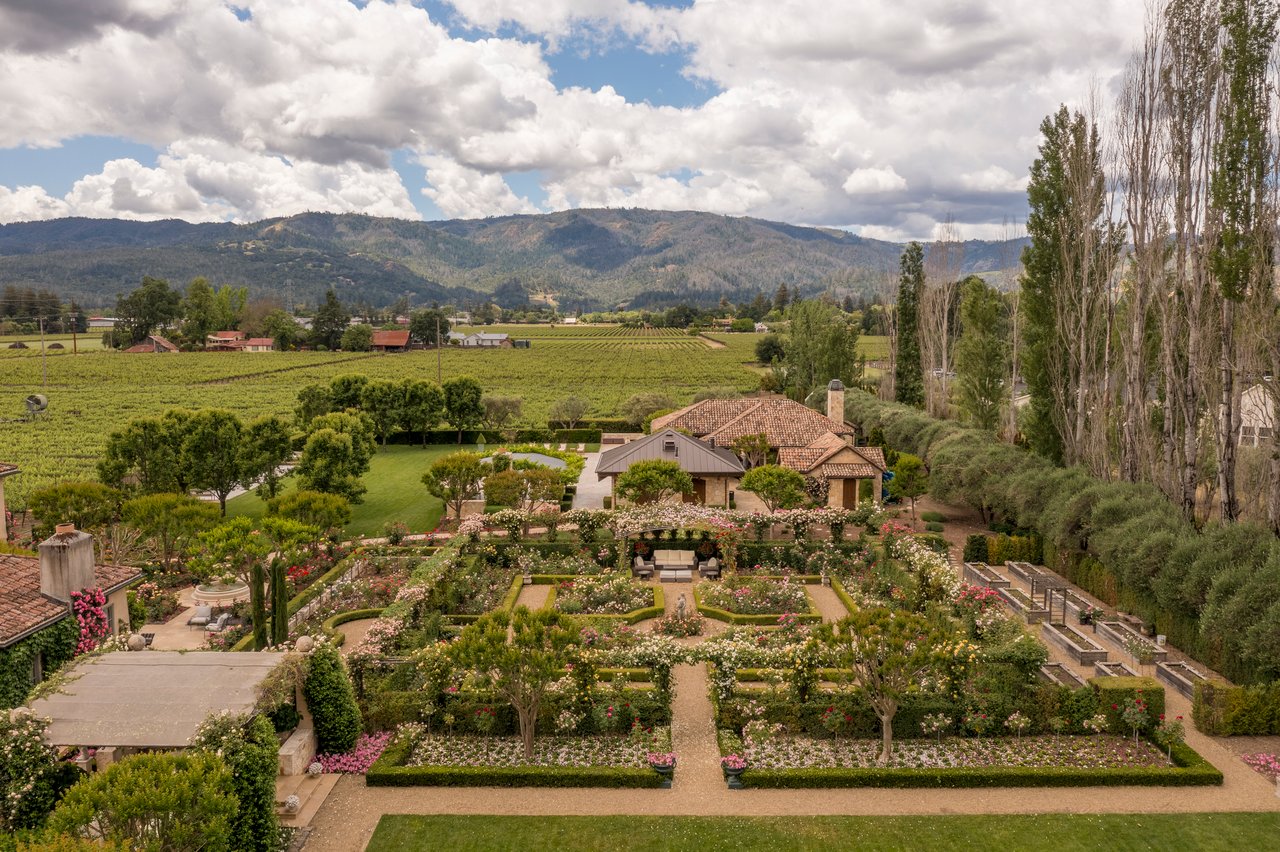 Mills Lane, St. Helena