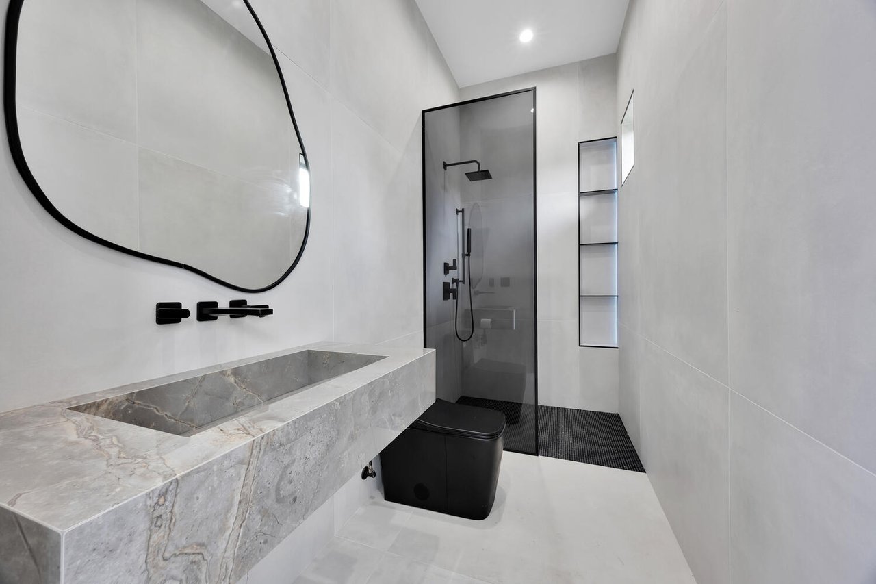 Your Private Resort - Everyday Of The Week