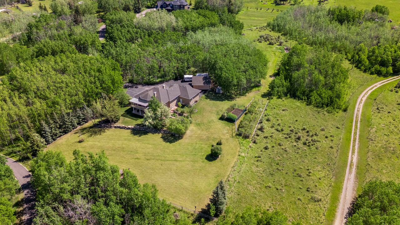 8 Willow Lane