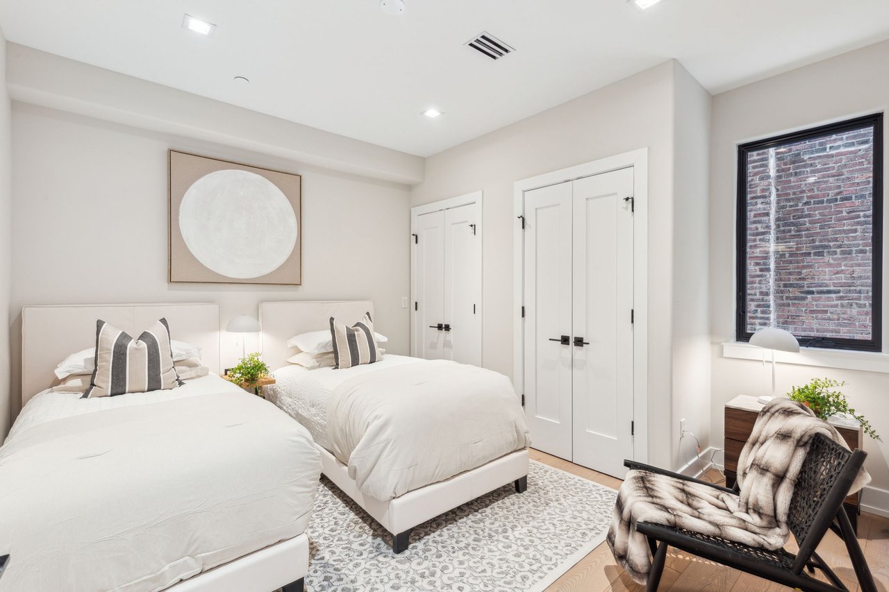 344 S Hicks St, Philadelphia, PA 19102	