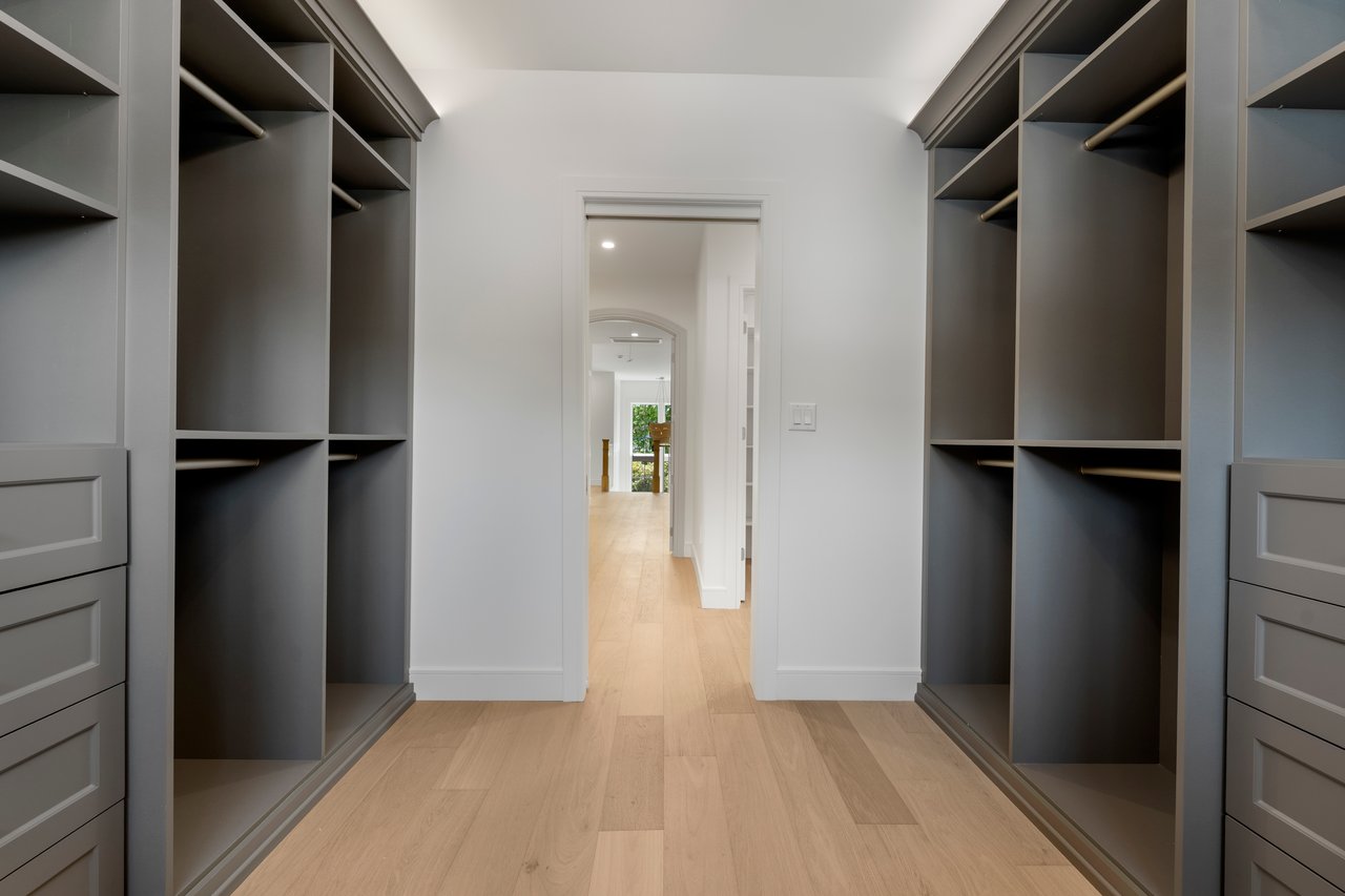 229 Bogert Pl
