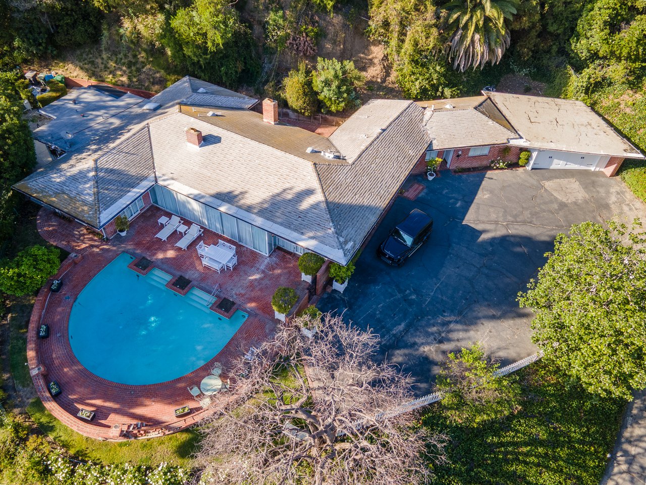 1114 Calle Vista Dr